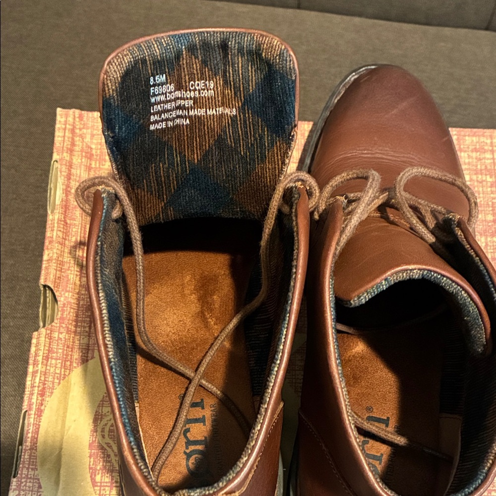 Born Women's Dark Brown Leather Chukka Boots - Picture 6 of 7